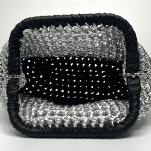 Borsa Luisa - Eleganza Artigianale in Glossy Nero e Argento